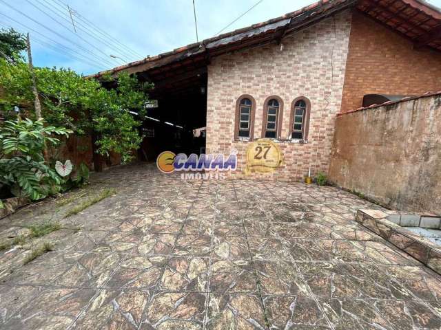Casa com 3 quartos à venda no Balneário Itaguaí, Mongaguá , 77 m2 por R$ 266.000