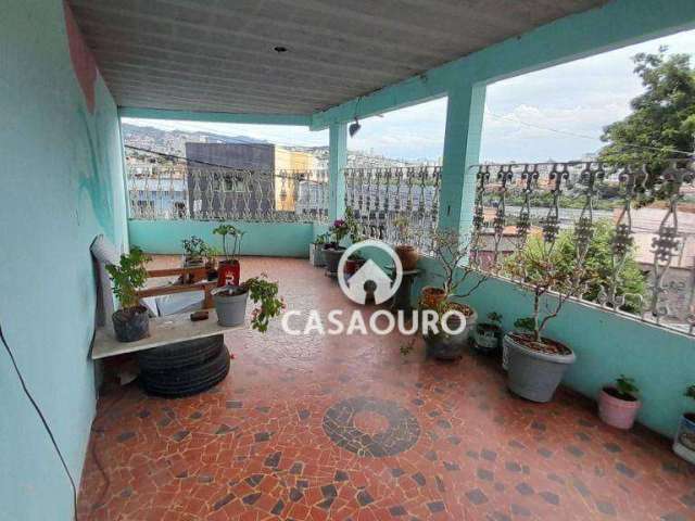 Casa com 3 quartos à venda, 150 m² por R$ 650.000 - Esplanada - Belo Horizonte/MG