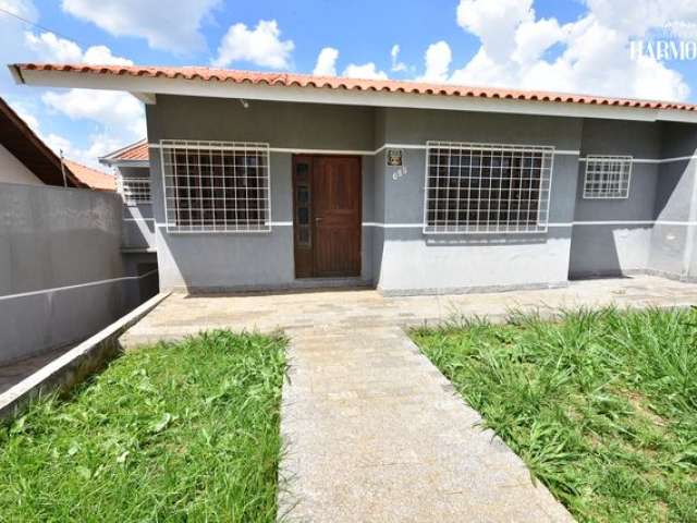 Casa com 220 m², 3 quartos à venda por R$ 449.900,00 em Uvaranas - Ponta Grossa