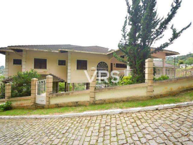 Casa com 3 dormitórios à venda, 207 m² por R$ 950.000,00 - Barra do Imbuí - Teresópolis/RJ