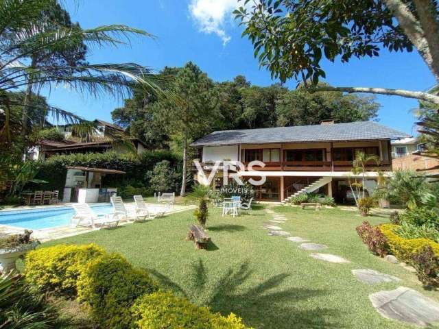 Casa com 3 dormitórios à venda, 224 m² por R$ 1.750.000,00 - Carlos Guinle - Teresópolis/RJ