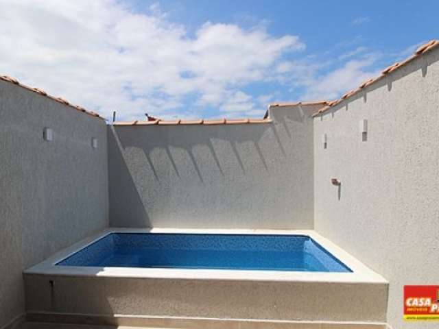 Condominio fechado com piscina privativa 2 quartos a 100 metros da praia