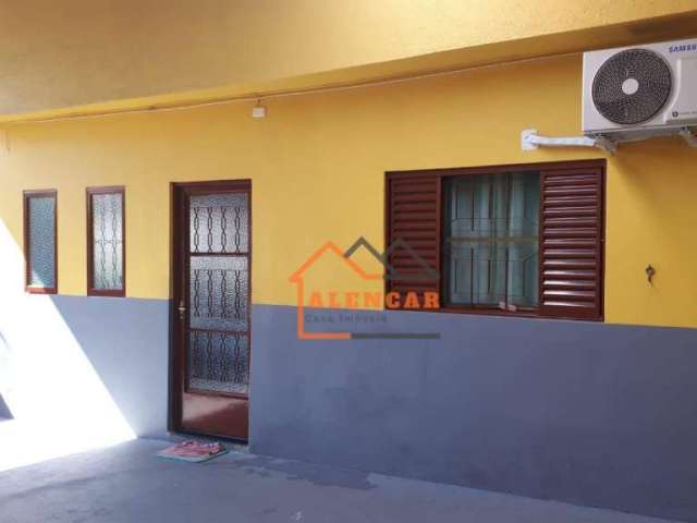 Casa com 3 dormitórios à venda, 200 m² por R$ 750.000,00 - Vila Carmosina - São Paulo/SP