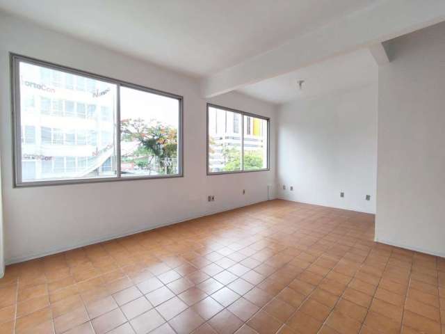 Sala para alugar, 52.39 m2 por R$1500.00  - Centro - Joinville/SC