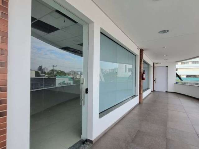 Sala para alugar, 60.38 m2 por R$2700.00  - America - Joinville/SC