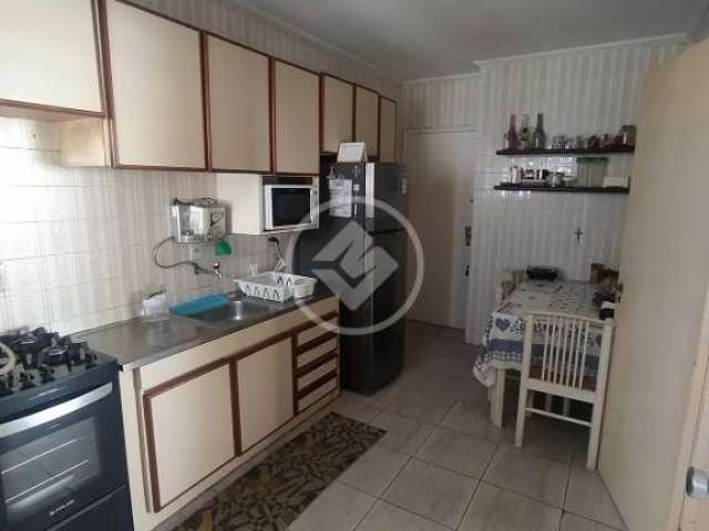 Apartamento com excelente localização no Centro de Florianópolis codigo: 55682