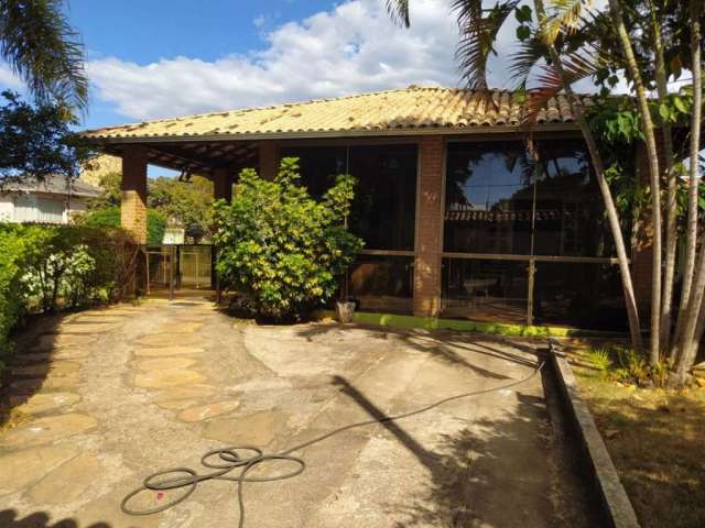 Casa com 3 dormitórios à venda, 200 m² por R$ 950.000,00 - Condomínio Village do Gramado - Lagoa Santa/MG