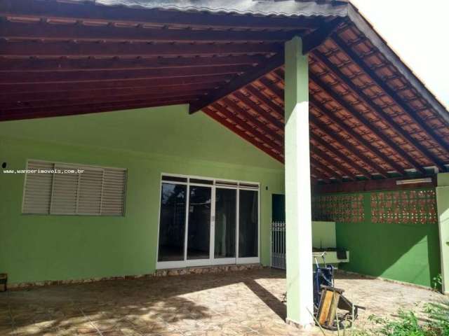 Casa para Venda em São José dos Campos, Vila Tatetuba, 3 dormitórios, 1 suíte, 1 banheiro, 3 vagas