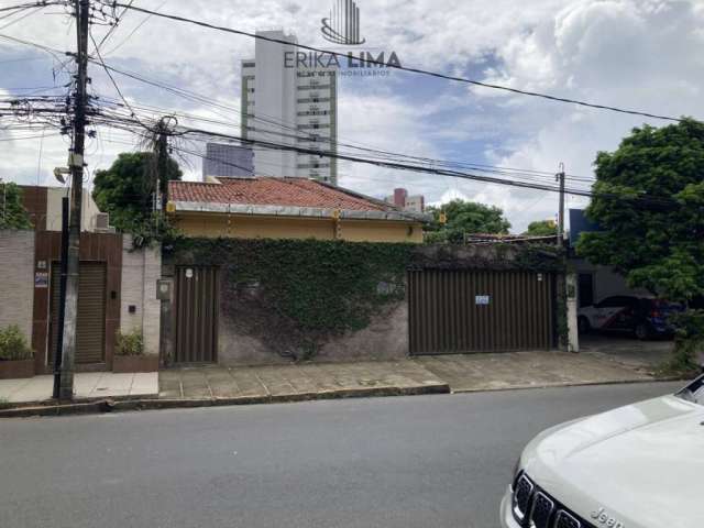 Casa 03 quartos (2 suites) com piscina, 03 vagas, Prado, Recife-PE.