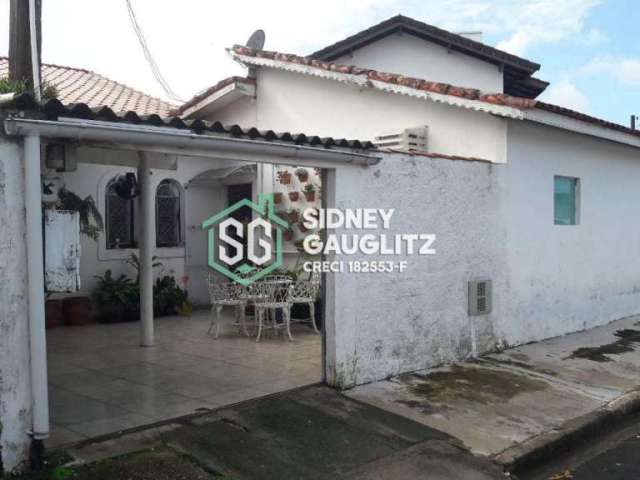 Casa com 3 quartos à venda na Vila Cabana, Cananéia  por R$ 320.000