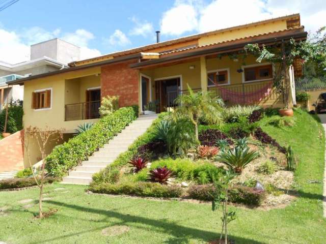 Casa com 3 dormitórios à venda, 264 m² por R$ 1.300.000,00 - Santa Adélia - Vargem Grande Paulista/SP
