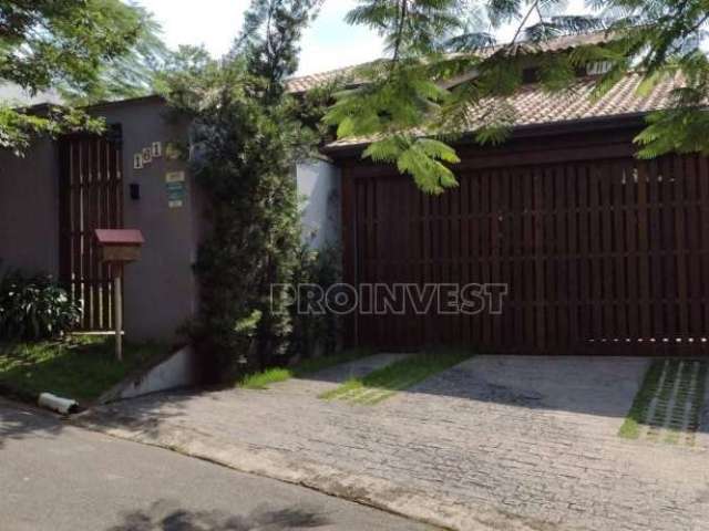 Casa com 3 dormitórios à venda, 239 m² por R$ 1.280.000,00 - Parque da Figueira - Carapicuíba/SP