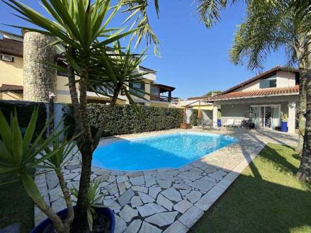 Casa com 4 dormitórios à venda, 200 m² por R$ 1.499.000,00 - Guanabara - Joinville/SC