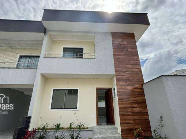 Sobrado com 4 dormitórios à venda, 119 m² por R$ 735.000,00 - Bom Retiro - Joinville/SC