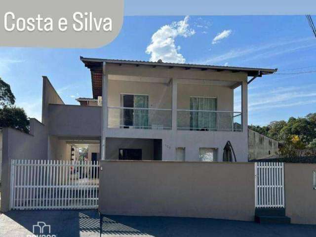 Sobrado com 4 dormitórios à venda, 228 m² por R$ 695.000,00 - Costa e Silva - Joinville/SC