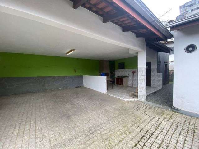 Casa com 3 dormitórios para alugar, 160 m² por R$ 6.000,12/mês - Anita Garibaldi - Joinville/SC