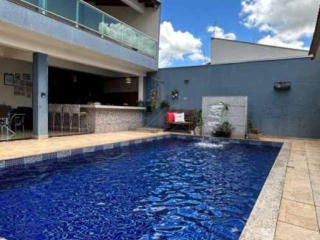 Casa à venda em Maringá, Jardim Novo Horizonte, com 3 quartos, com 372 m²