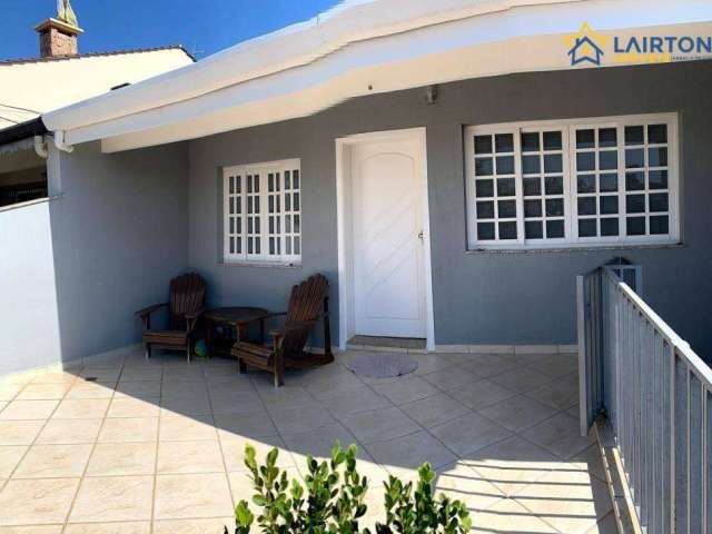 Casa de 2 Dormitórios à Venda no Jardim Tapajós, Atibaia - 150 m² por R$ 700.000
