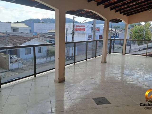 Casa à venda no bairro Centro - Camboriú/SC