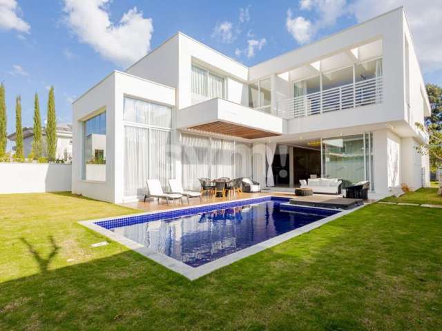 Casa em condomínio fechado com 5 quartos à venda na Aroeiras, 1, Alphaville Graciosa, Pinhais por R$ 9.900.000