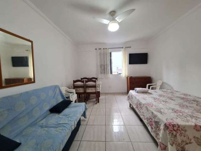 Kitnet com 1 dormitório para alugar, 30 m² por R$ 1.700,02/mês - Vila Guilhermina - Praia Grande/SP