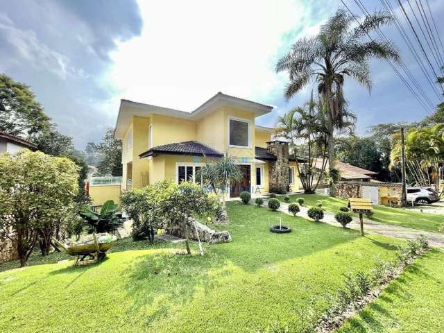 Casa com 4 Quartos(3 Suítes) à Venda, 495 m² por R$ 2.050.000 - Condomínio VILA VERDE - Itapevi - S