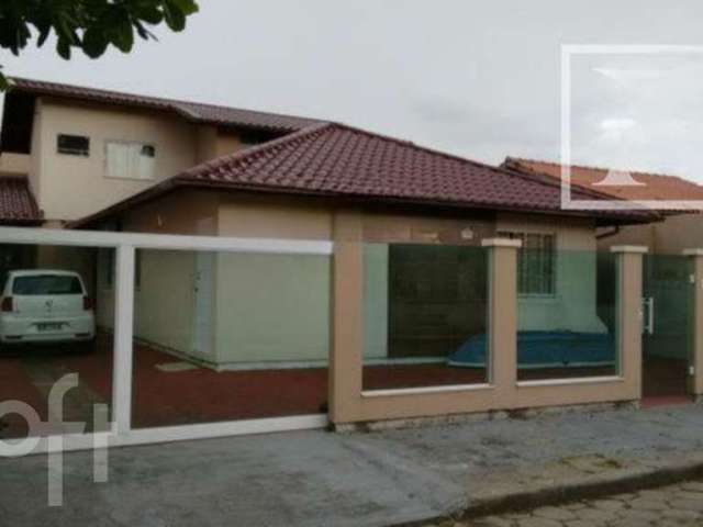 Casa com 3 quartos à venda na Rua Vladimir Herzog, 511, Carianos, Florianópolis, 200 m2 por R$ 1.150.000