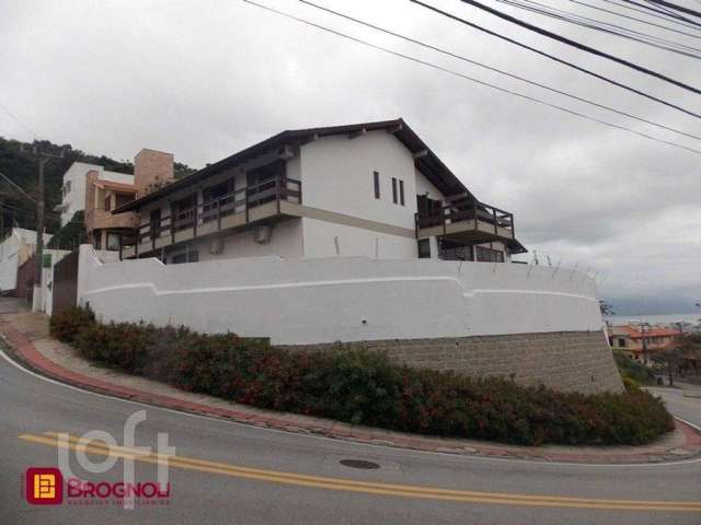 Casa com 3 quartos à venda na Avenida do Antão, 362, Centro, Florianópolis, 414 m2 por R$ 2.400.000