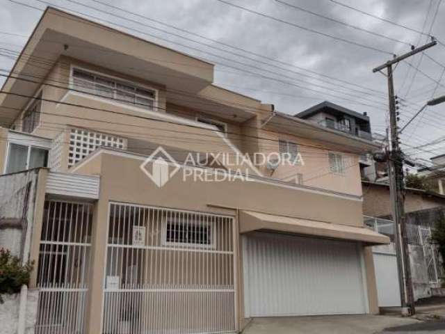 Casa com 3 quartos à venda na Rua Marcelino Simas, 133, Estreito, Florianópolis, 263 m2 por R$ 1.300.000