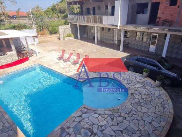 Excelente oportunidade de investimento, Pousada à venda, 1300 m² com piscina a 300 metros da praia, por R$ 650.000  - Peruíbe/SP