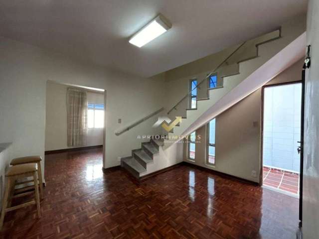 Sobrado com 4 dormitórios para alugar, 226 m² por R$ 4.200,00/mês - Vila Apiaí - Santo André/SP