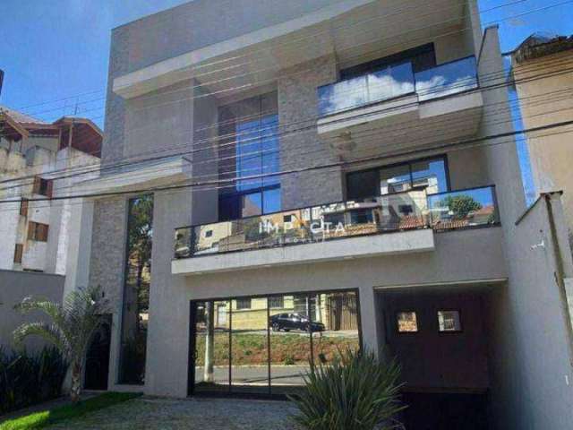 Casa com 3 Suites para alugar, 563 m² por R$ 7.000/mês - Centro - Pouso Alegre/MG