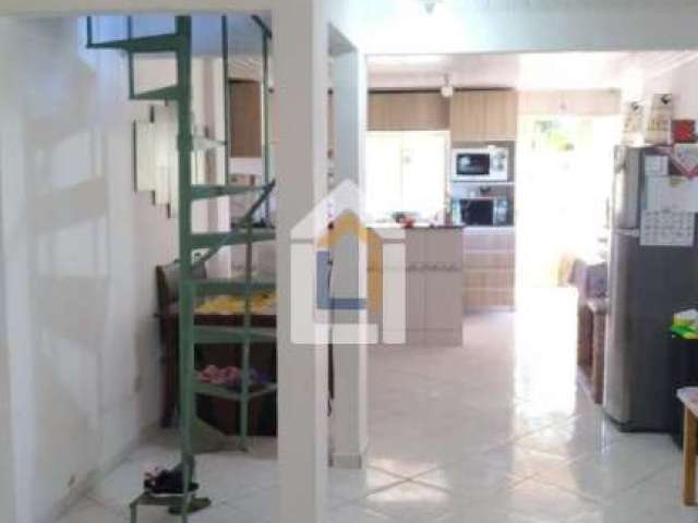 Casa com 4 quartos à venda na Paulo Torques, 700, Santa Gema, Colombo por R$ 700.000