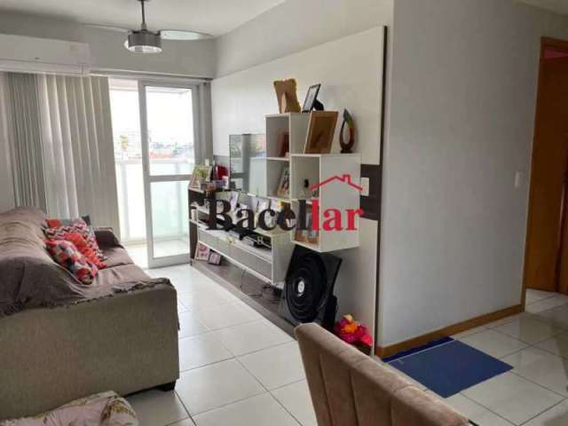 Apartamento com 2 quartos à venda na Estrada Intendente Magalhães, Madureira, Rio de Janeiro, 52 m2 por R$ 320.000