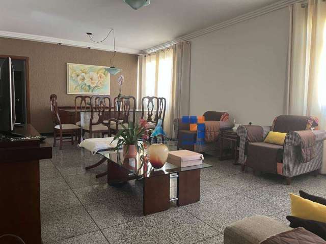 Apartamento com 3 dormitórios no décimo primeiro andar à venda, 138 m² por R$ 850.000 - Centro - Governador Valadares/MG
