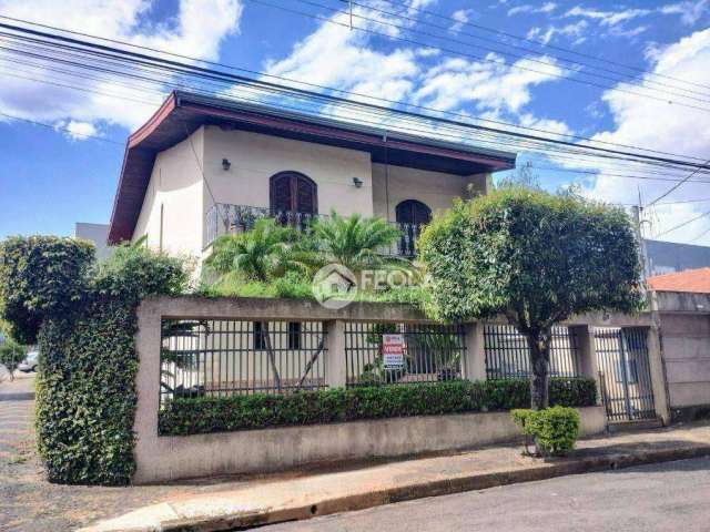 Casa com 3 dormitórios à venda, 241 m² por R$ 1.200.000,00 - Vila Frezzarin - Americana/SP