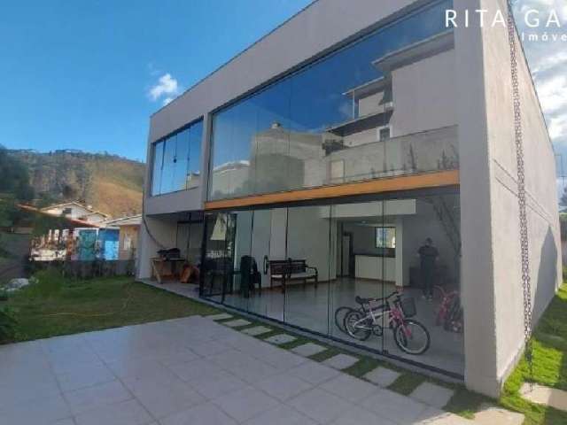 Casa em condomínio fechado com 4 quartos à venda na Estrada Diógenes Pedro da Costa, Vargem Grande, Teresópolis por R$ 1.450.000