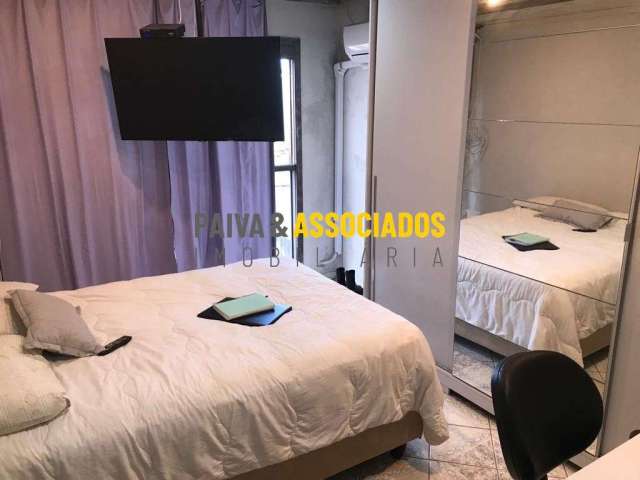 Casa com 3 quartos à venda na Doutor João Pessoa, 203, Centro, Pelotas por R$ 250.000
