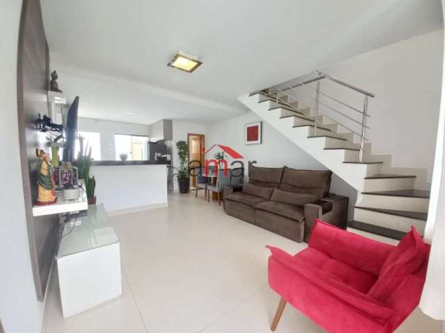 Casa com 2 quartos à venda na Rua Alvinópolis, 1, Parque Xangri-Lá, Contagem por R$ 415.000