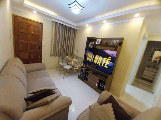 Apartamento com 2 dormitórios à venda, 46 m² por R$ 170.000 - Parque Dourado
