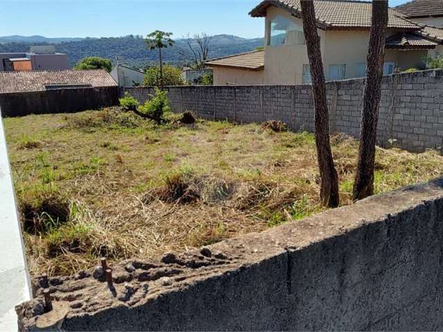 Terreno à venda: 462m² murado em Atibaia