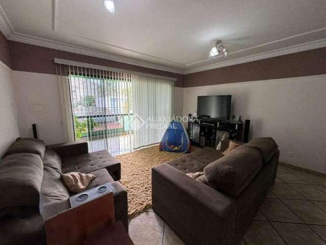Casa em condomínio fechado com 3 quartos à venda na Rua Cedral, 165, Vila Progresso, Santo André, 255 m2 por R$ 650.000