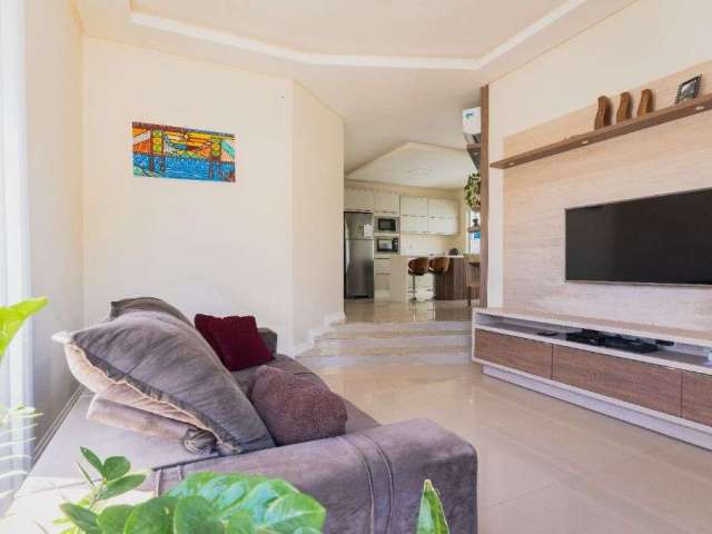 Casa com 3 quartos à venda na Avenida dos Lagos, 120, Pedra Branca, Palhoça por R$ 950.000