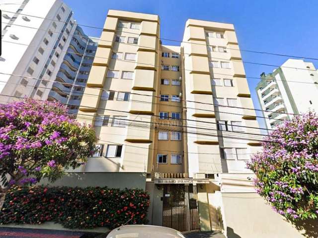 Apartamento com 3 quartos para alugar na Rua Paes Leme, --, Jardim América, Londrina por R$ 1.500