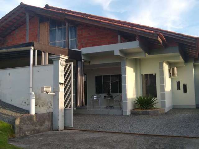 Casa com 2 quartos à venda na Benedito Novo, 160, Centro, Pomerode, 125 m2 por R$ 583.000