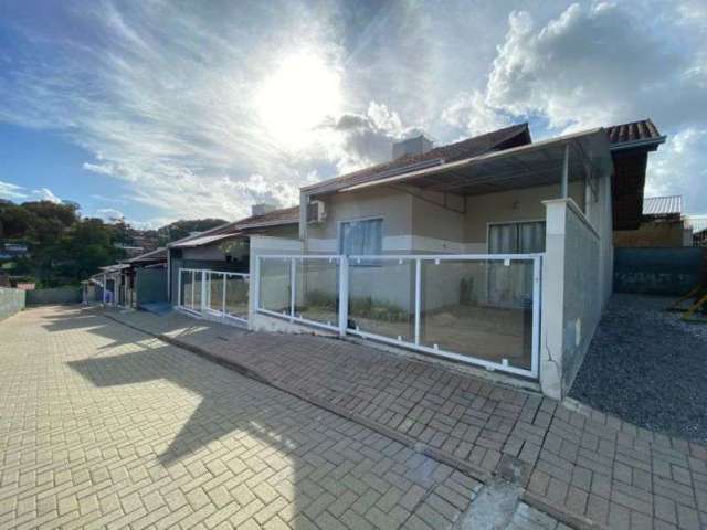 Casa com 2 quartos à venda na Rua Minna Ehlert, 146, Badenfurt, Blumenau, 90 m2 por R$ 290.000