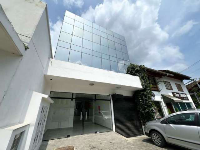 Prédio para alugar no Garcia, Blumenau , 704 m2 por R$ 18.000
