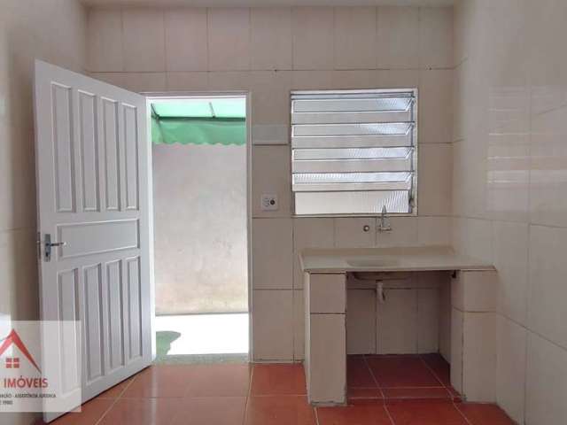 Casa em Taboão - Diadema: 1 dormitório, 45m², R$900 para locação ou venda