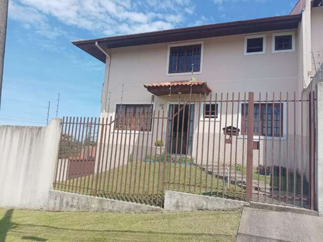 Casa ampla com com 197m² no Guabirotuba - Curitiba/PR