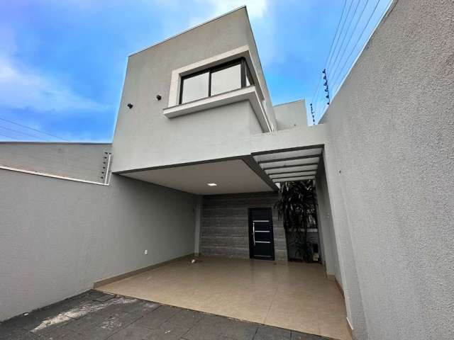 Sobrado com 1 Suíte + 2 Quartos para alugar, 189 m² por R$ 4.319/mês - Universitário - Cascavel/PR